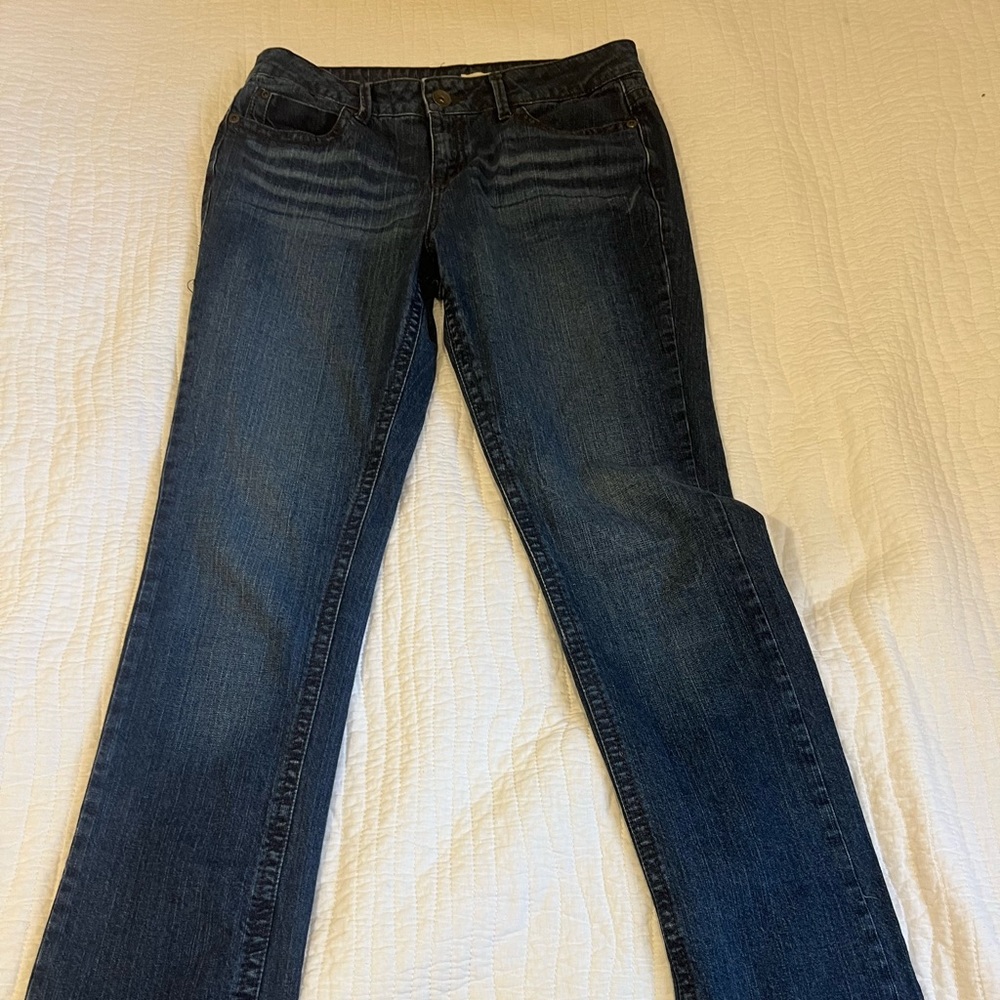 DKNY JEANS-Size 12-Skinny Legs- Dark Navy with style shading.Navy beading n back